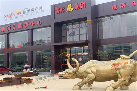 学区精装未住套三新楼房带车库便宜出售3室2厅1卫126㎡